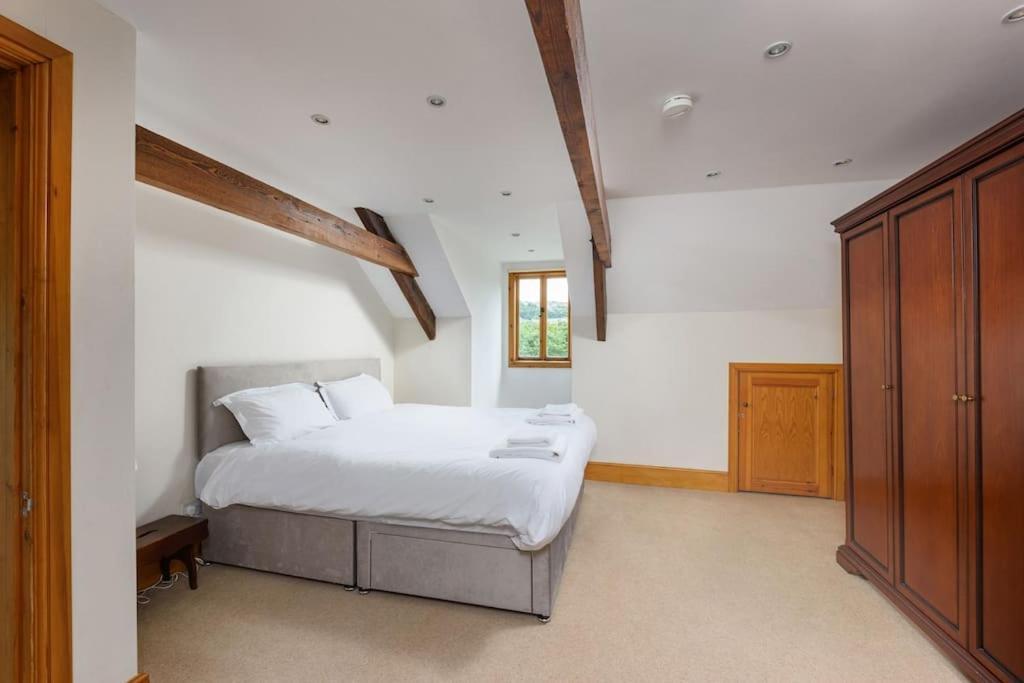 10 Bed Stunning House In Village, With Hot Tub Ovingham Zewnętrze zdjęcie